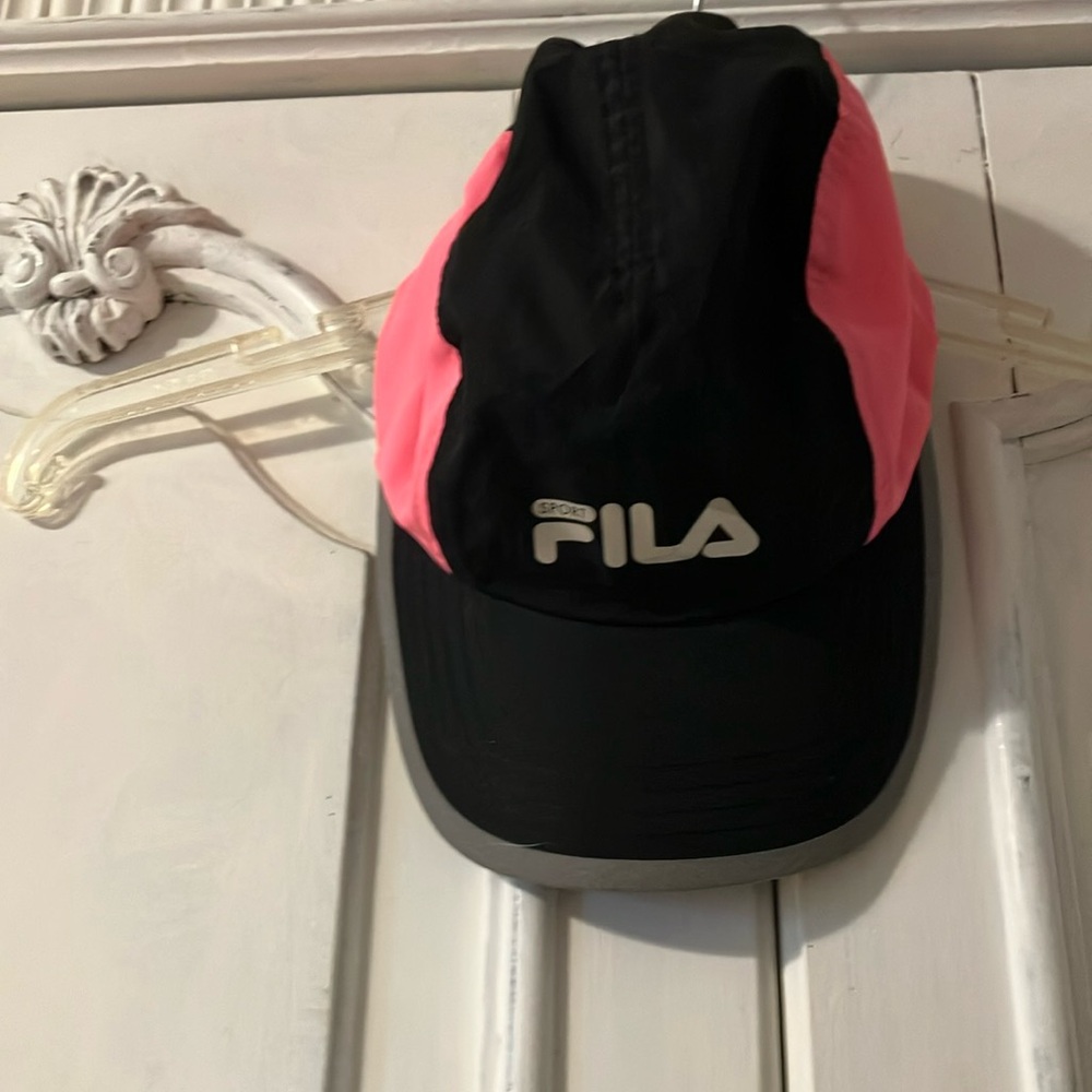 Fila sport soft sided baseball hat OS pink and black NWOT